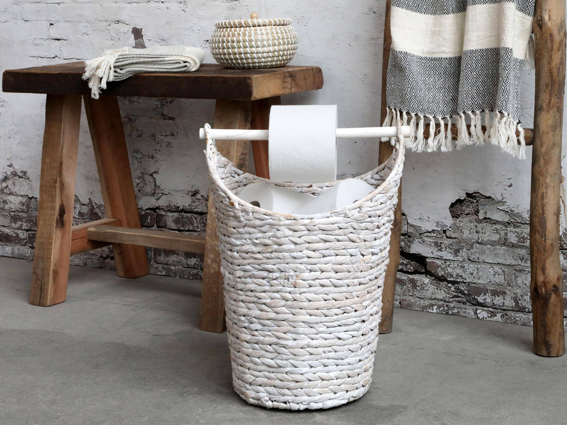 Kurv m. Toilet papir holder hvid
